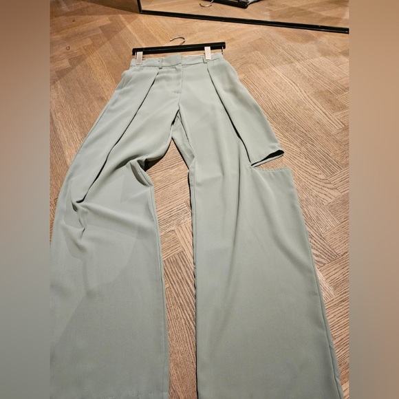 Beulah sets - DC6136 olive- cutout blazer and pants - Picture 7 of 7
